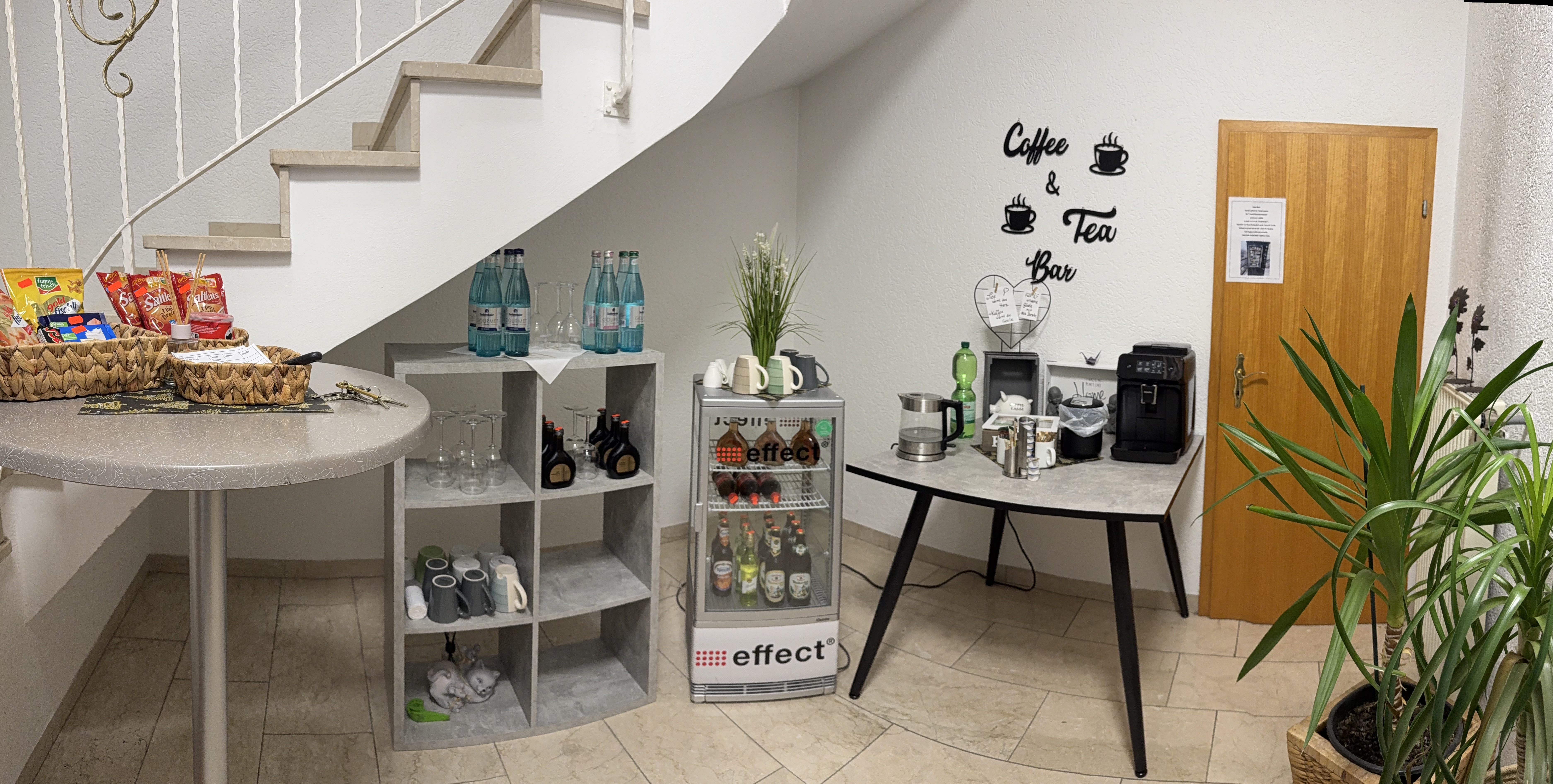 Bild "Willkommen:pano_Eingang_Gaestehaus_Krone.JPG"